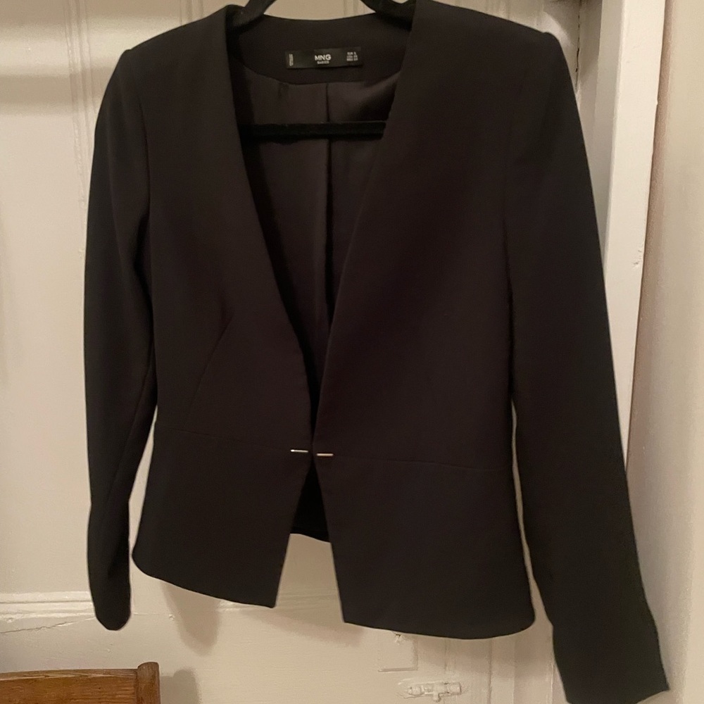 Mango modern black blazer